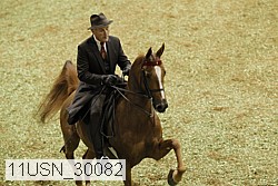 11usn_30082 thumbnail