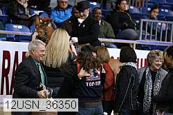 12usn_36350 thumbnail