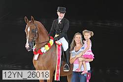 12yn_26018 thumbnail