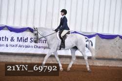 21YN_69792 thumbnail