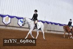 21YN_69804 thumbnail