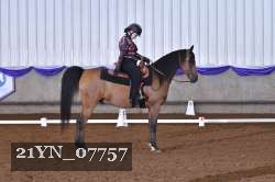 21YN_07757 thumbnail
