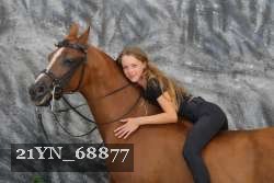 21YN_68877 thumbnail