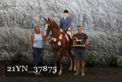 21YN_37875 thumbnail