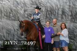 21YN_72497 thumbnail