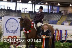 25R1516_08142 thumbnail